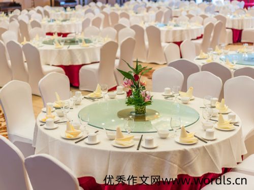 2022年夜饭发朋友圈的文字 吃年夜饭发朋友圈的文字
