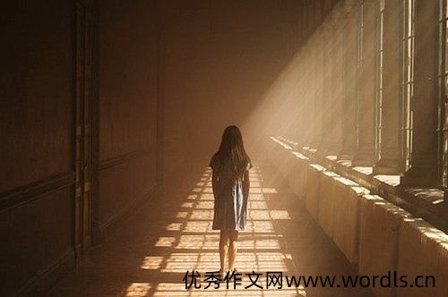 适合睡前幽默发朋友圈的说说 睡前幽默的说说
