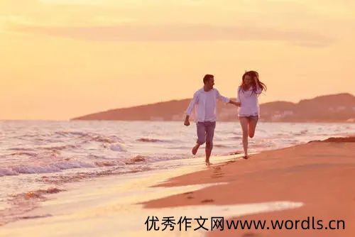 情侣秀恩爱朋友圈文案 朋友圈情侣秀恩爱的句子